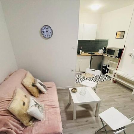 Studio Confortable - Montmartre - Republique - Anvers - 2 Pers パリ エクステリア 写真