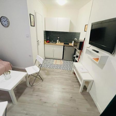 Studio Confortable - Montmartre - Republique - Anvers - 2 Pers パリ エクステリア 写真